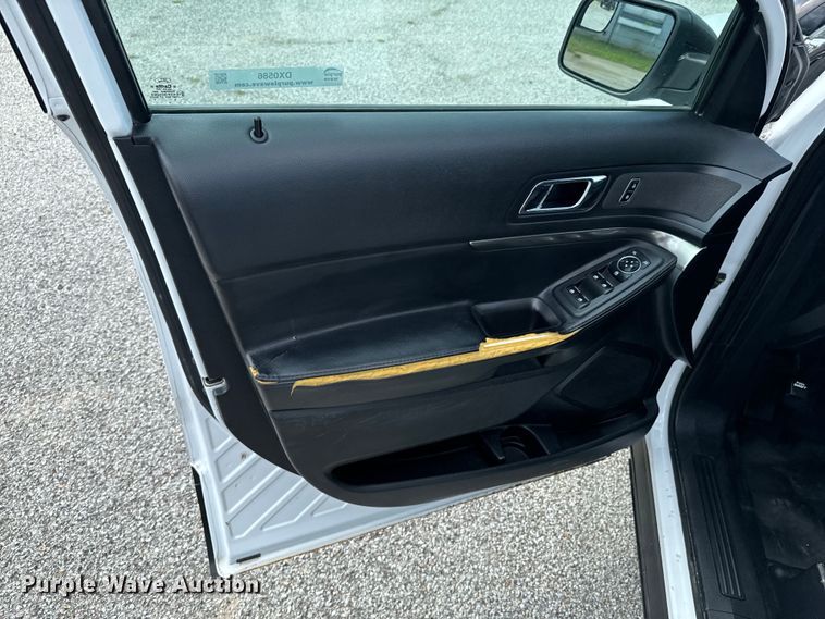 image for item DX0586 2017 Ford Police Interceptor SUV