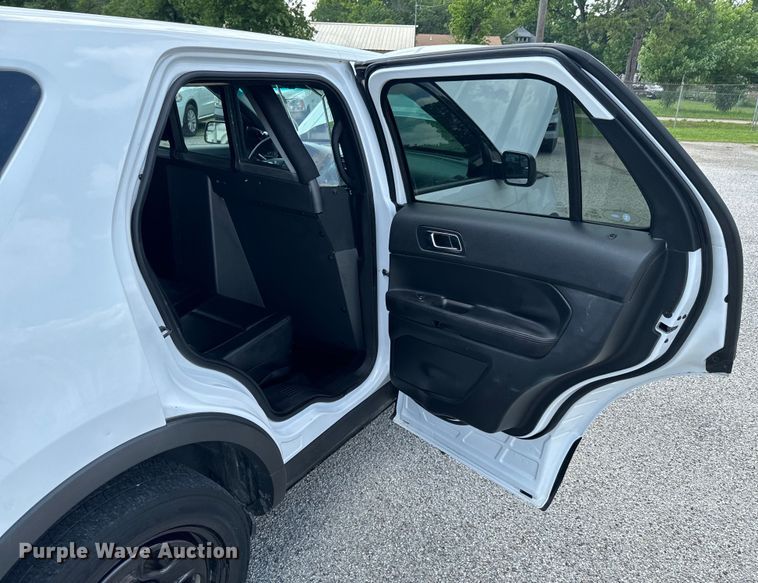 image for item DX0586 2017 Ford Police Interceptor SUV