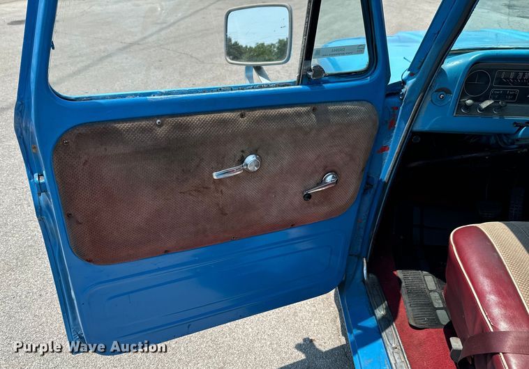 image for item DX0944 1966 Chevrolet C10 pickup truck