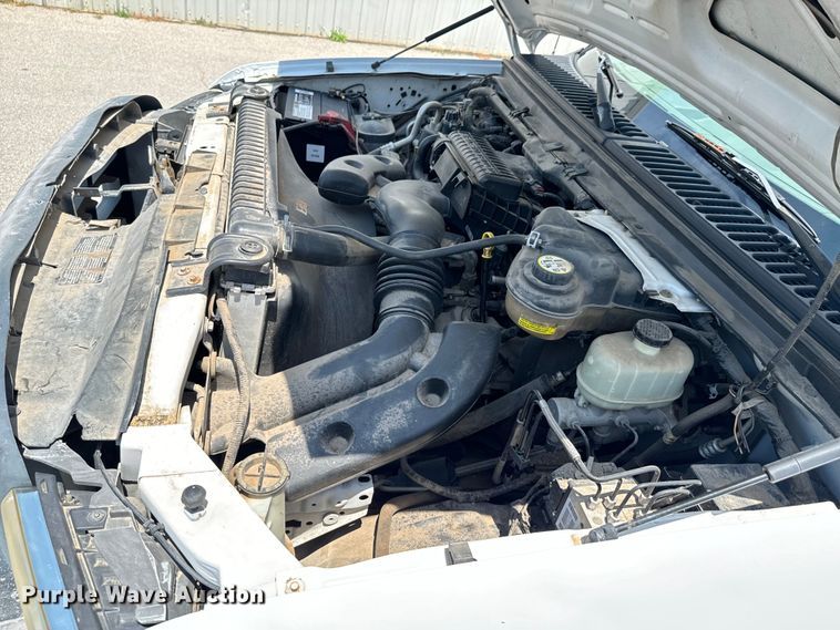 image for item DX0962 2007 Ford F350 Super Duty XL flatbed pickup truck