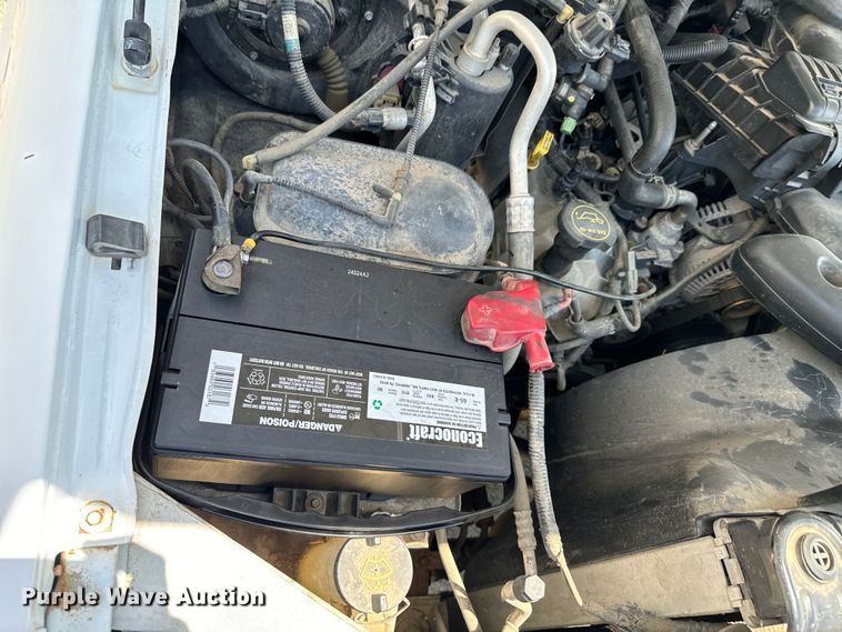 image for item DX0962 2007 Ford F350 Super Duty XL flatbed pickup truck