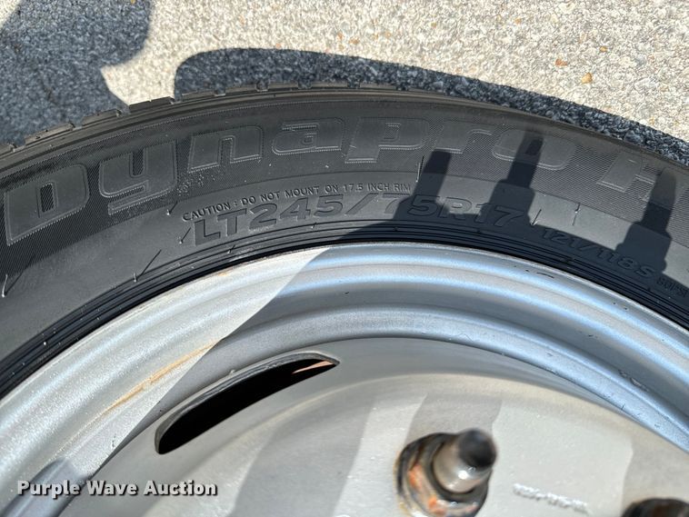 image for item DX0962 2007 Ford F350 Super Duty XL flatbed pickup truck