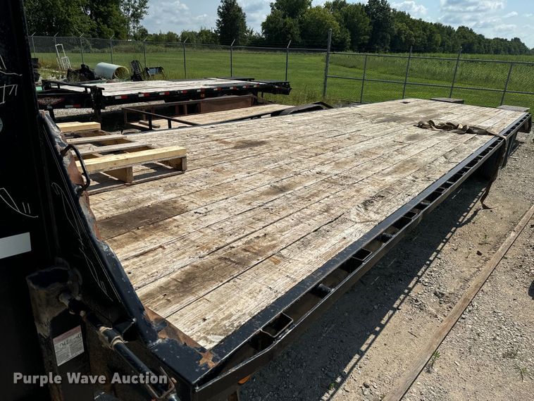 image for item DX0965 2012 PJ equipment trailer