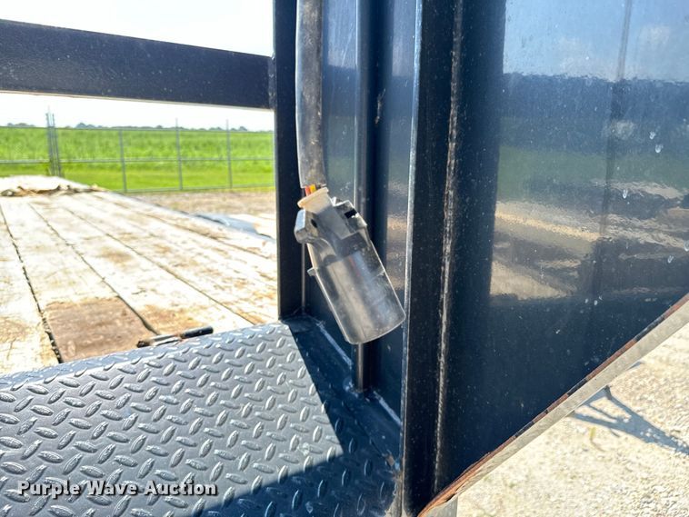 image for item DX0965 2012 PJ equipment trailer