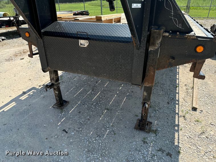 image for item DX0965 2012 PJ equipment trailer