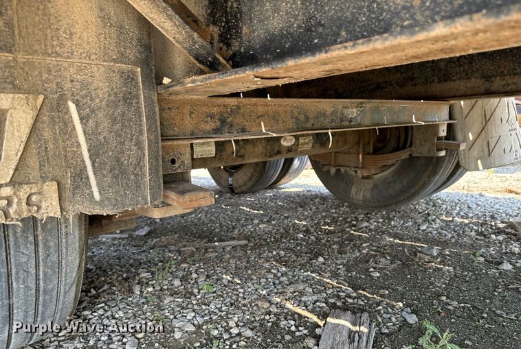 image for item DX0965 2012 PJ equipment trailer