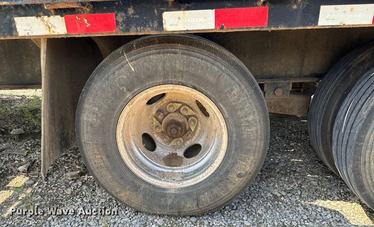 image for item DX0965 2012 PJ equipment trailer