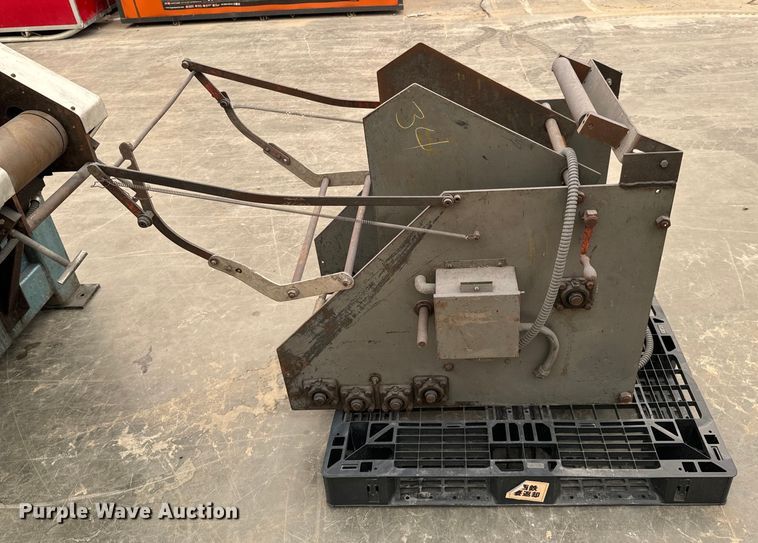 image for item DX0979 Lockformer 8HD metal forming machine