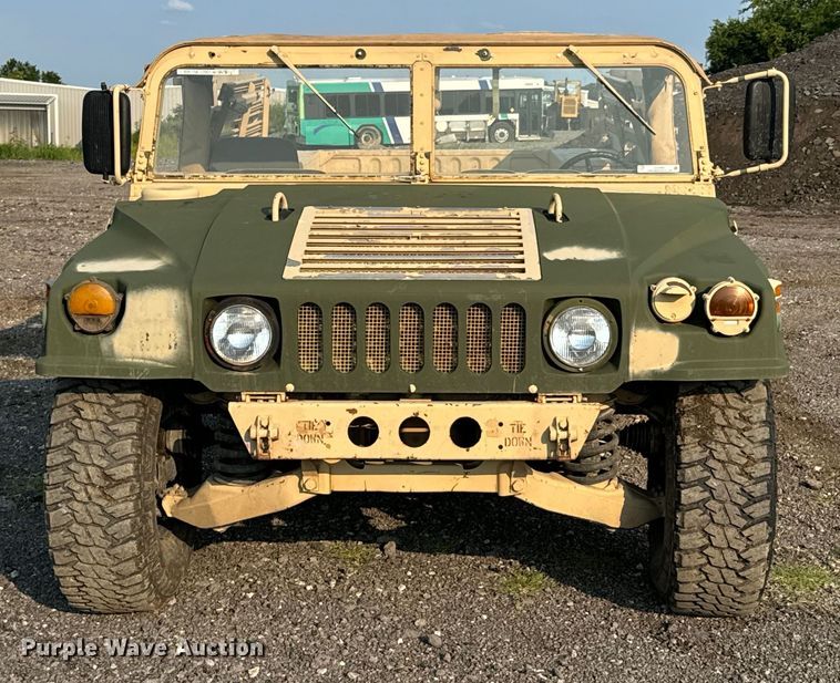 image for item DX0987 2007 AM General M1097R1 HMMWV SUV