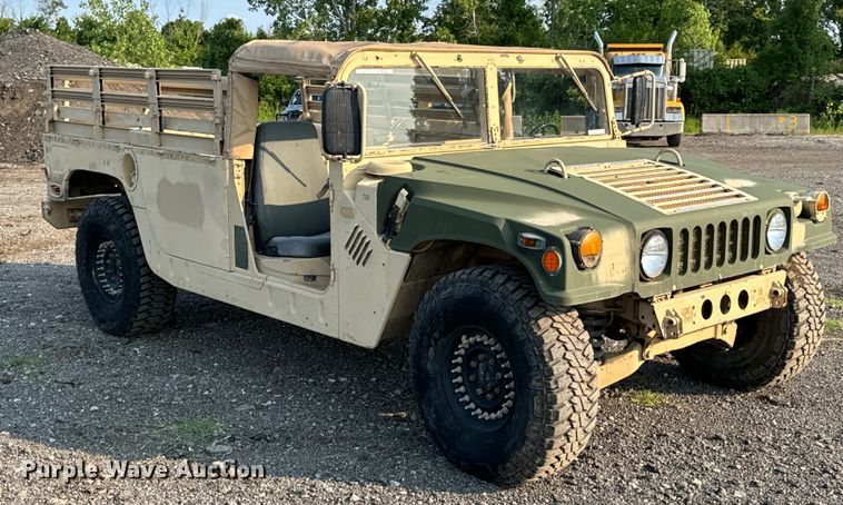 image for item DX0987 2007 AM General M1097R1 HMMWV SUV