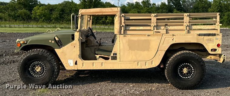 image for item DX0987 2007 AM General M1097R1 HMMWV SUV