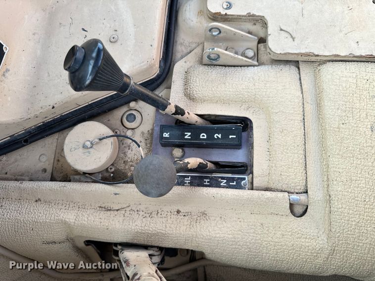 image for item DX0987 2007 AM General M1097R1 HMMWV SUV