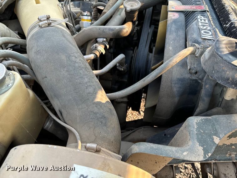 image for item DX0987 2007 AM General M1097R1 HMMWV SUV