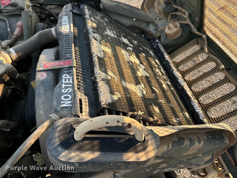 image for item DX0987 2007 AM General M1097R1 HMMWV SUV