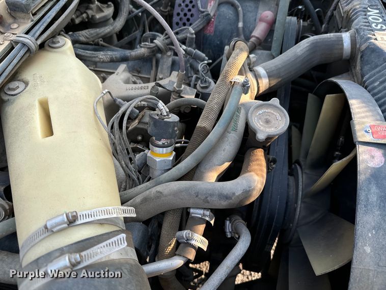 image for item DX0987 2007 AM General M1097R1 HMMWV SUV