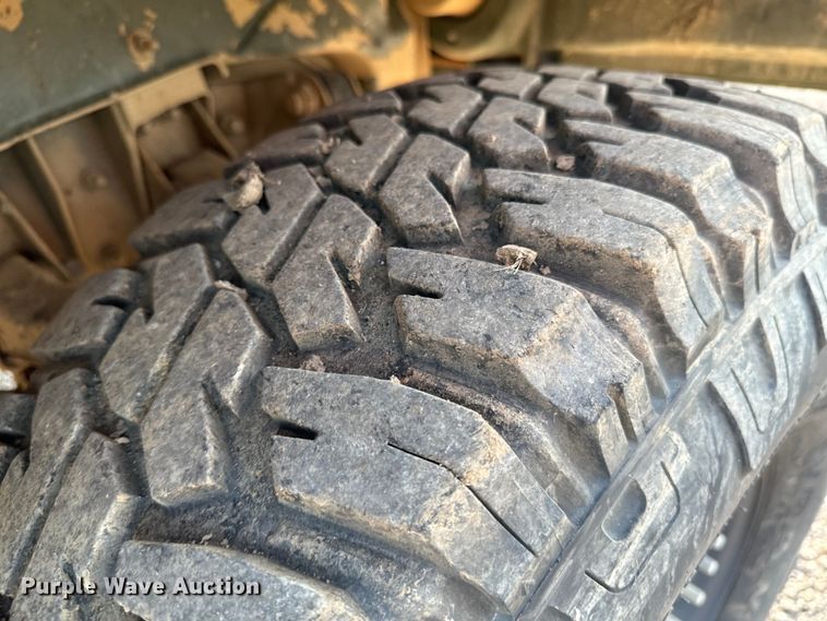 image for item DX0987 2007 AM General M1097R1 HMMWV SUV