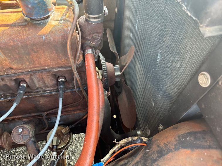 image for item DX0988 1951 GMC 1012 pickup truck