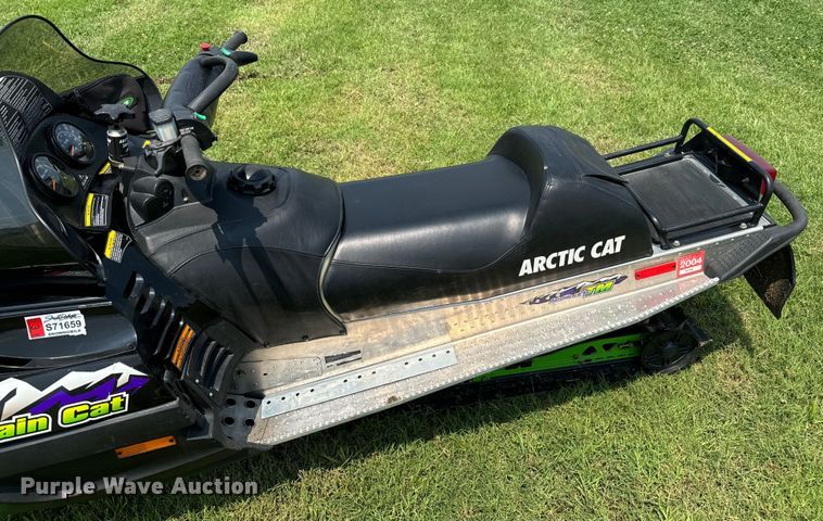 image for item DX0991 2001 Arctic Cat Mountain Cat snowmobile