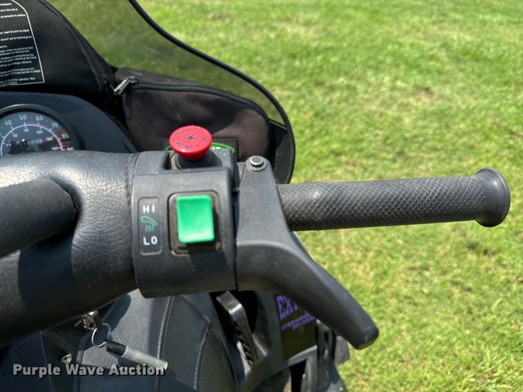 image for item DX0991 2001 Arctic Cat Mountain Cat snowmobile