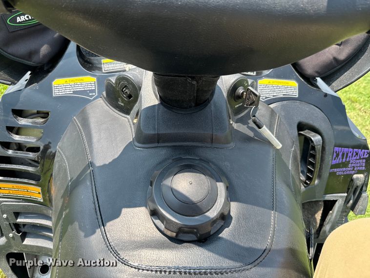 image for item DX0991 2001 Arctic Cat Mountain Cat snowmobile