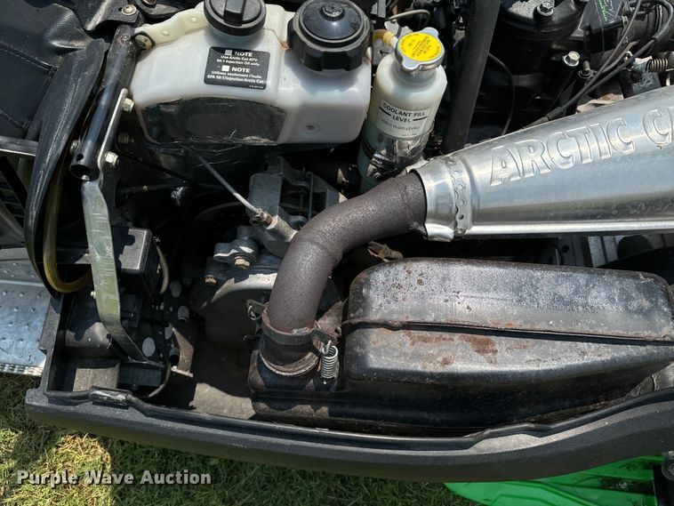 image for item DX0991 2001 Arctic Cat Mountain Cat snowmobile