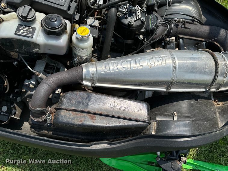 image for item DX0991 2001 Arctic Cat Mountain Cat snowmobile