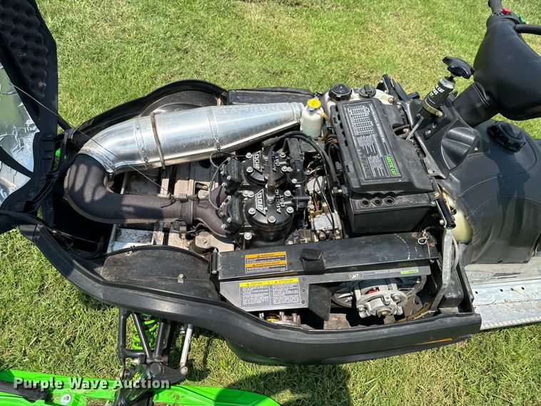 image for item DX0991 2001 Arctic Cat Mountain Cat snowmobile