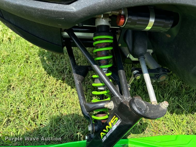 image for item DX0991 2001 Arctic Cat Mountain Cat snowmobile