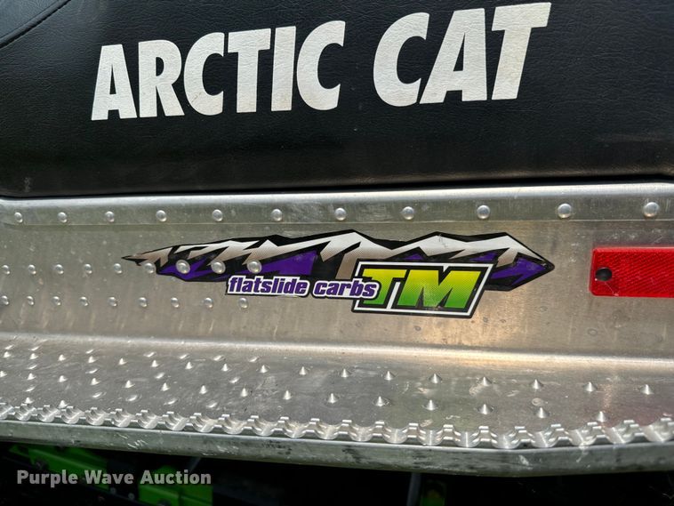 image for item DX0991 2001 Arctic Cat Mountain Cat snowmobile