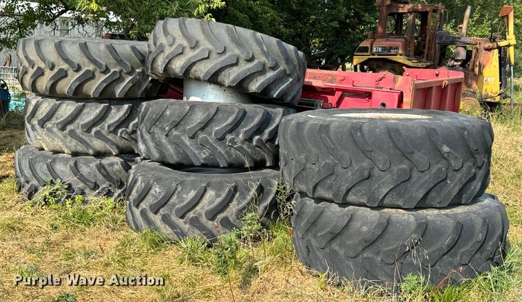 image for item DX1001 (8) tractor wheels and tires