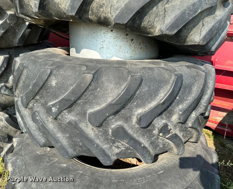 image for item DX1001 (8) tractor wheels and tires