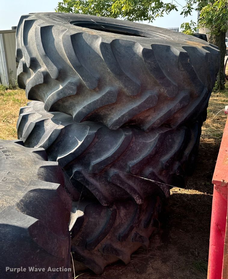 image for item DX1001 (8) tractor wheels and tires