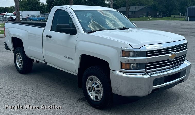 image for item DX1009 2015 Chevrolet Silverado 2500HD pickup truck