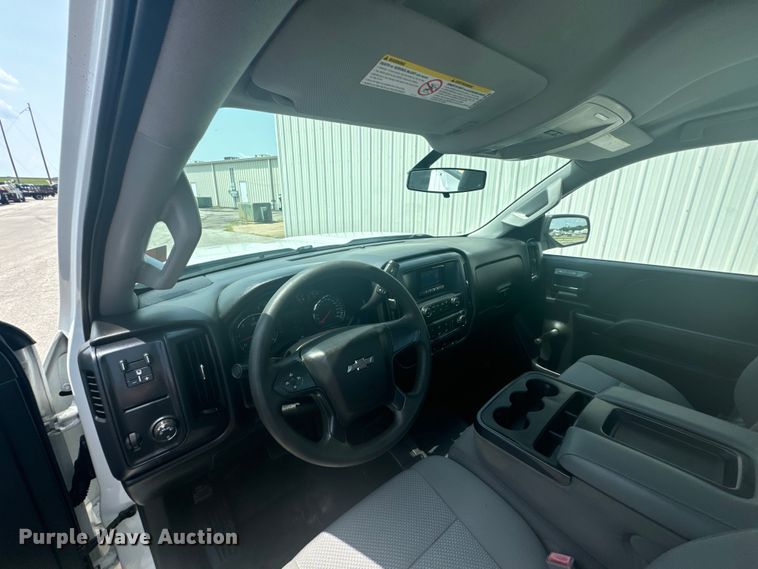 image for item DX1009 2015 Chevrolet Silverado 2500HD pickup truck