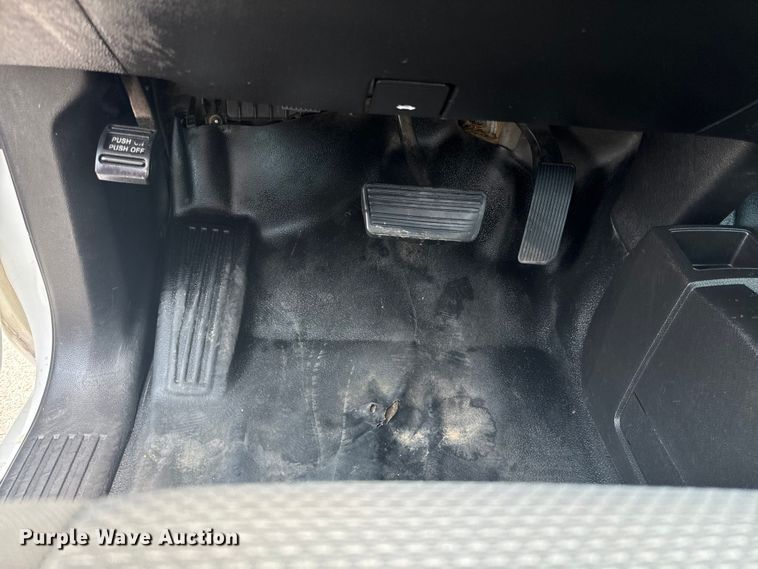 image for item DX1009 2015 Chevrolet Silverado 2500HD pickup truck