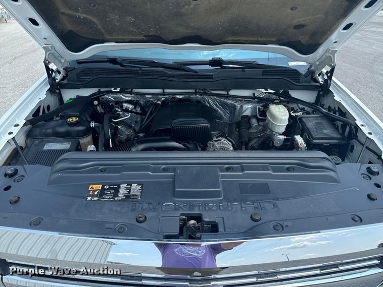 image for item DX1009 2015 Chevrolet Silverado 2500HD pickup truck