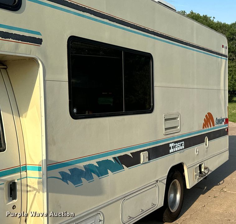 image for item DX3462 1992 Ford E350 RV