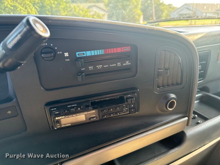 image for item DX3462 1992 Ford E350 RV