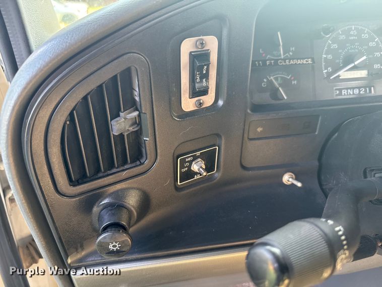 image for item DX3462 1992 Ford E350 RV