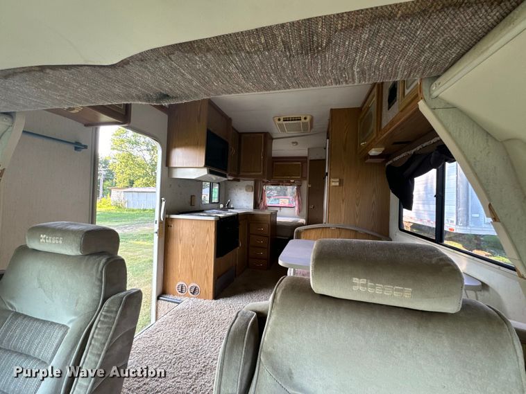 image for item DX3462 1992 Ford E350 RV