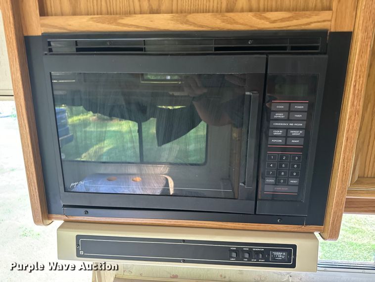 image for item DX3462 1992 Ford E350 RV