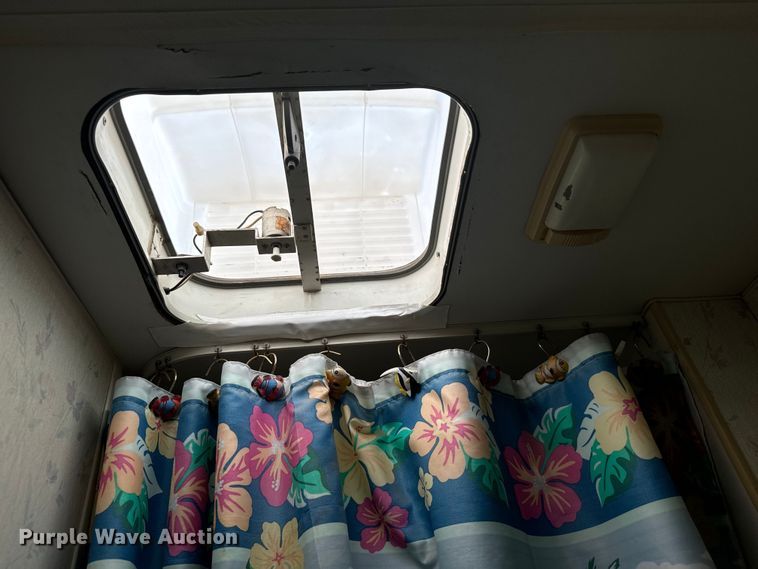 image for item DX3462 1992 Ford E350 RV