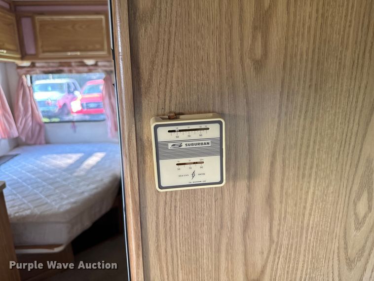 image for item DX3462 1992 Ford E350 RV