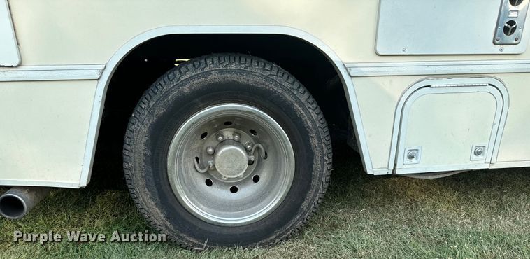 image for item DX3462 1992 Ford E350 RV