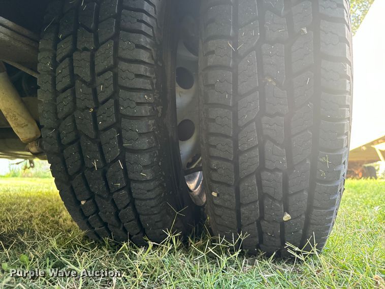 image for item DX3462 1992 Ford E350 RV