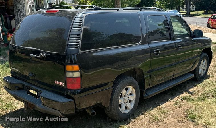 image for item DX3463 2005 GMC Yukon Denali XL SUV