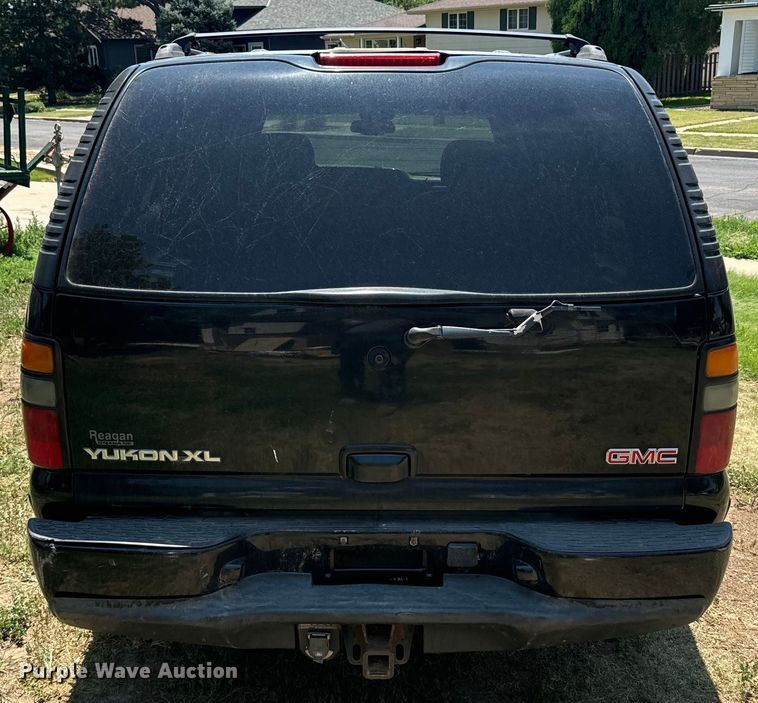 image for item DX3463 2005 GMC Yukon Denali XL SUV
