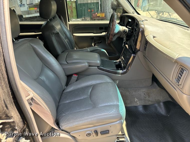 image for item DX3463 2005 GMC Yukon Denali XL SUV