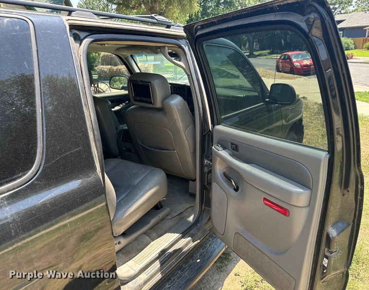 image for item DX3463 2005 GMC Yukon Denali XL SUV