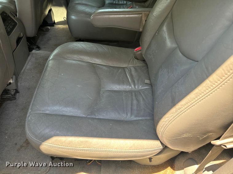 image for item DX3463 2005 GMC Yukon Denali XL SUV